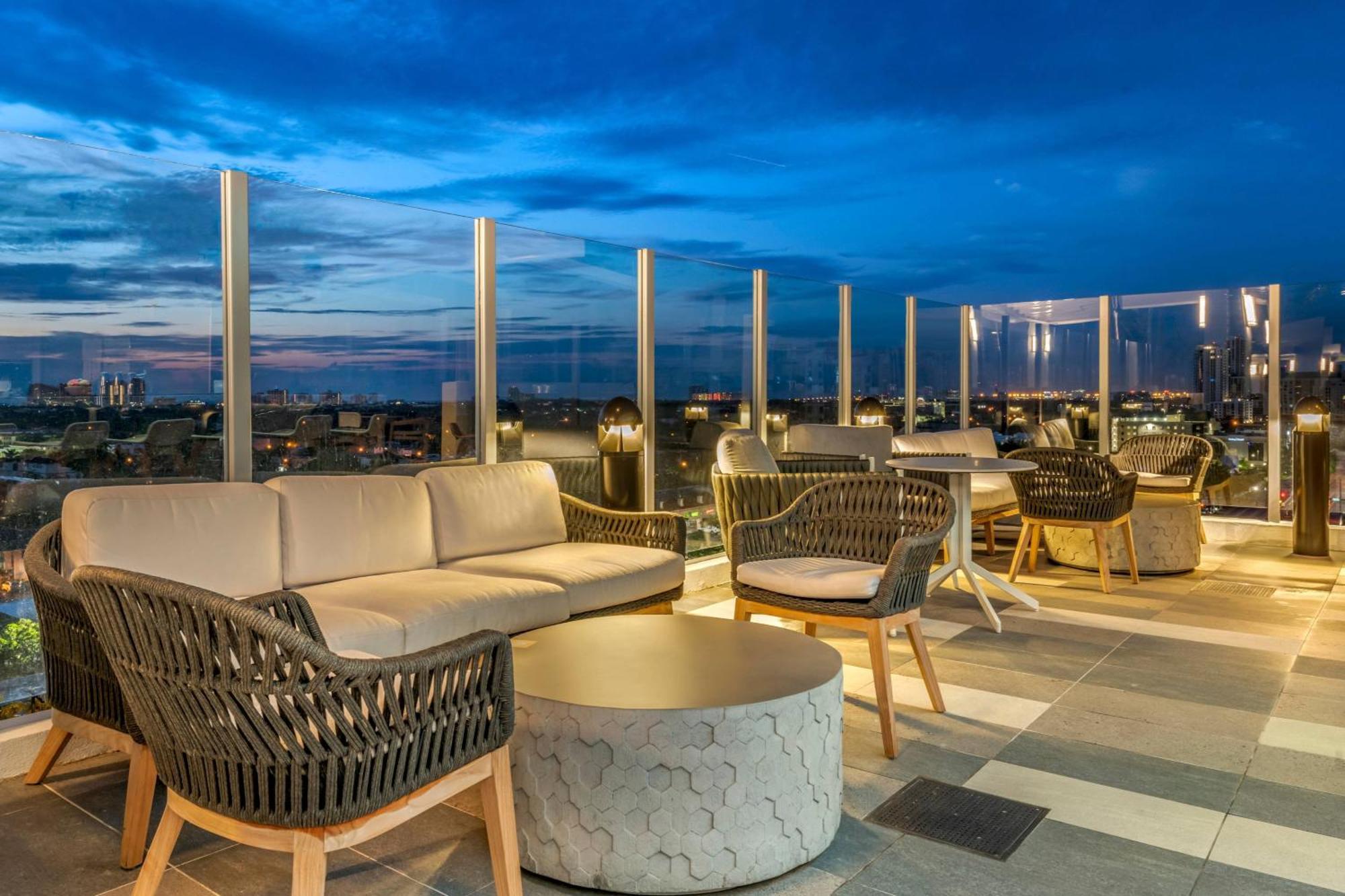 Courtyard By Marriott Fort Lauderdale Downtown エクステリア 写真